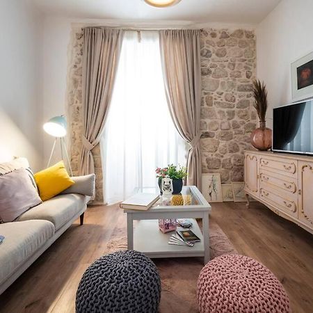 Flora-Heartbeat Old City Three Bedrooms Apartment Ντουμπρόβνικ Εξωτερικό φωτογραφία