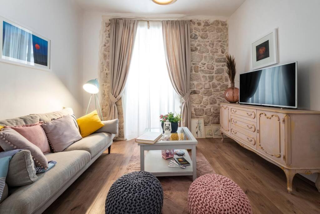 Flora-Heartbeat Old City Three Bedrooms Apartment Ντουμπρόβνικ Εξωτερικό φωτογραφία