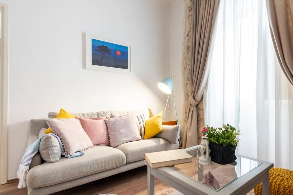 Flora-Heartbeat Old City Three Bedrooms Apartment Ντουμπρόβνικ Εξωτερικό φωτογραφία