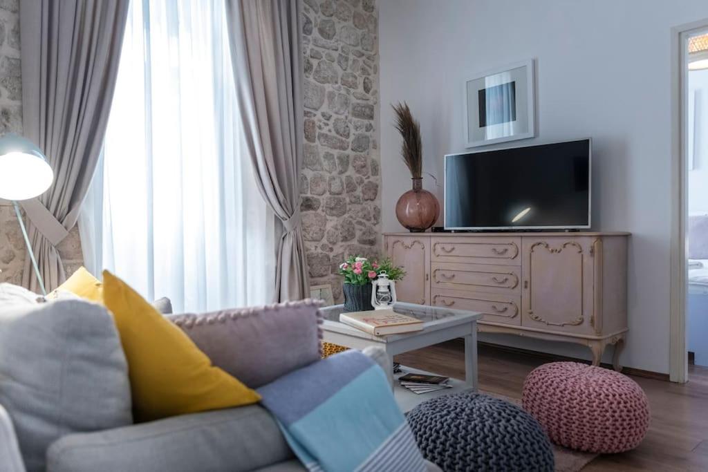 Flora-Heartbeat Old City Three Bedrooms Apartment Ντουμπρόβνικ Εξωτερικό φωτογραφία