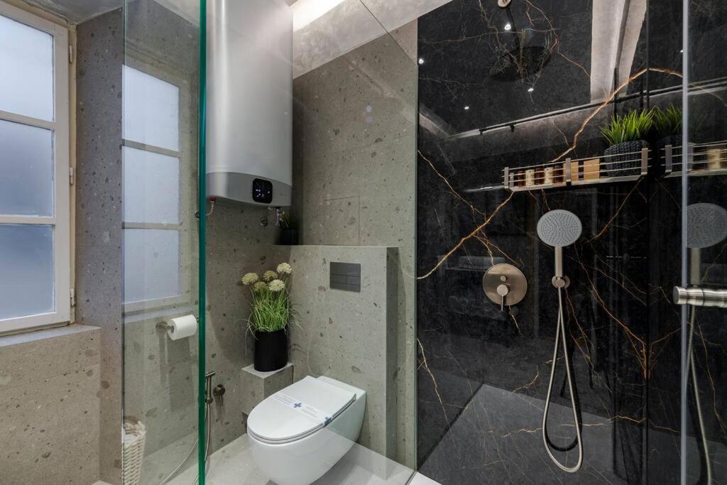 Flora-Heartbeat Old City Three Bedrooms Apartment Ντουμπρόβνικ Εξωτερικό φωτογραφία