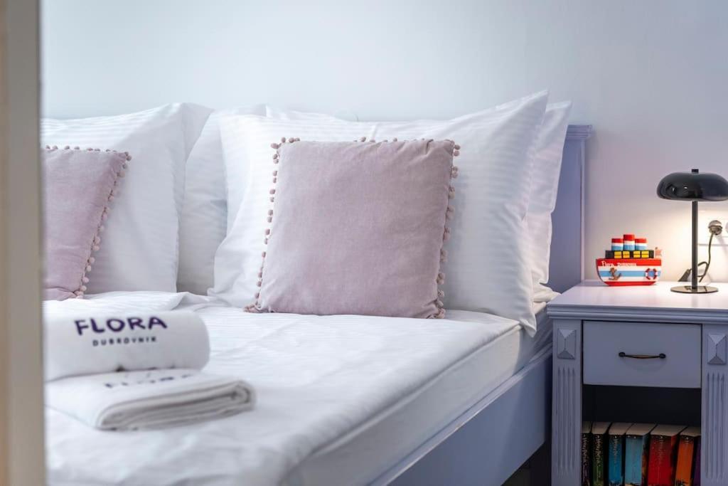Flora-Heartbeat Old City Three Bedrooms Apartment Ντουμπρόβνικ Εξωτερικό φωτογραφία