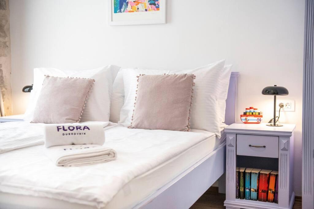 Flora-Heartbeat Old City Three Bedrooms Apartment Ντουμπρόβνικ Εξωτερικό φωτογραφία