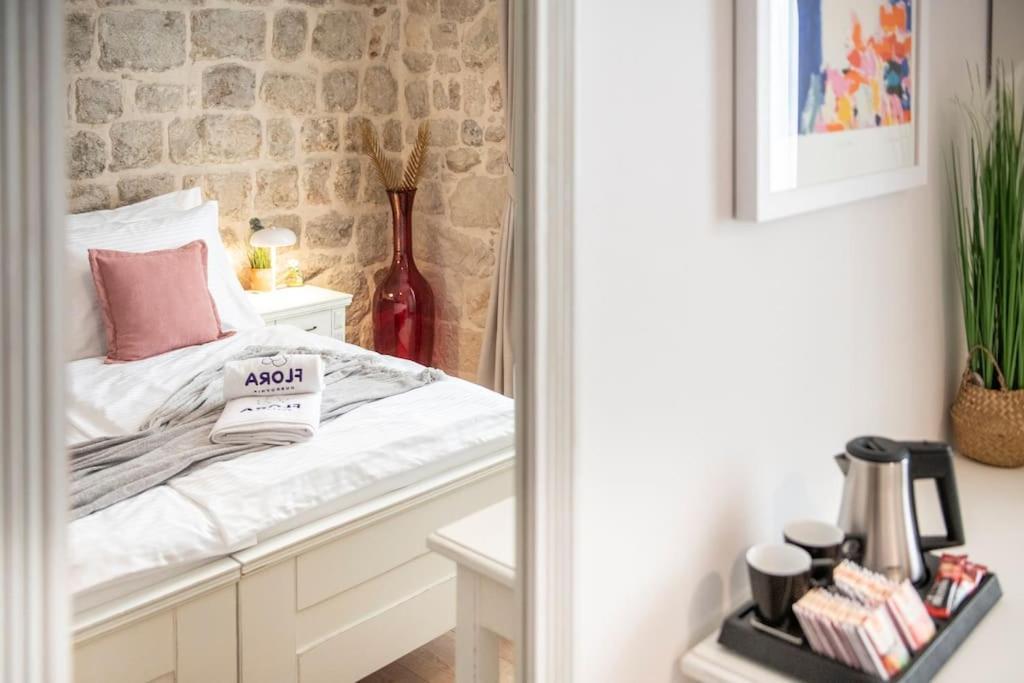 Flora-Heartbeat Old City Three Bedrooms Apartment Ντουμπρόβνικ Εξωτερικό φωτογραφία