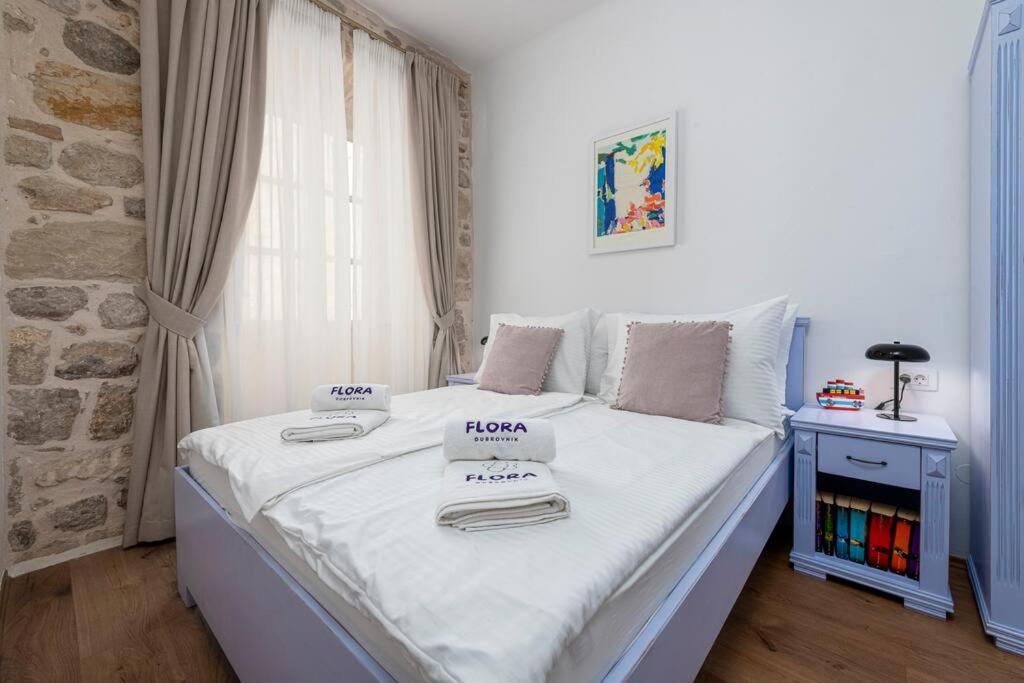 Flora-Heartbeat Old City Three Bedrooms Apartment Ντουμπρόβνικ Εξωτερικό φωτογραφία